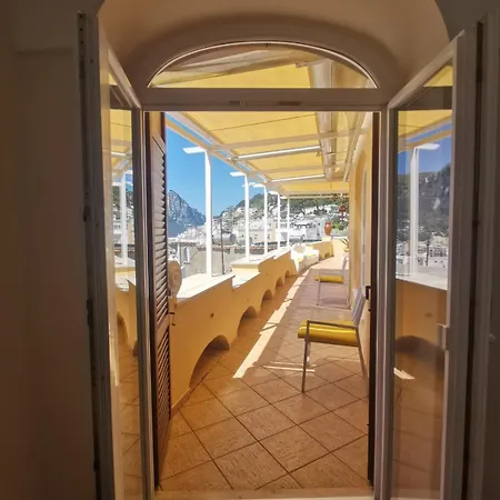 Apartment Marvelous Sea View Capri